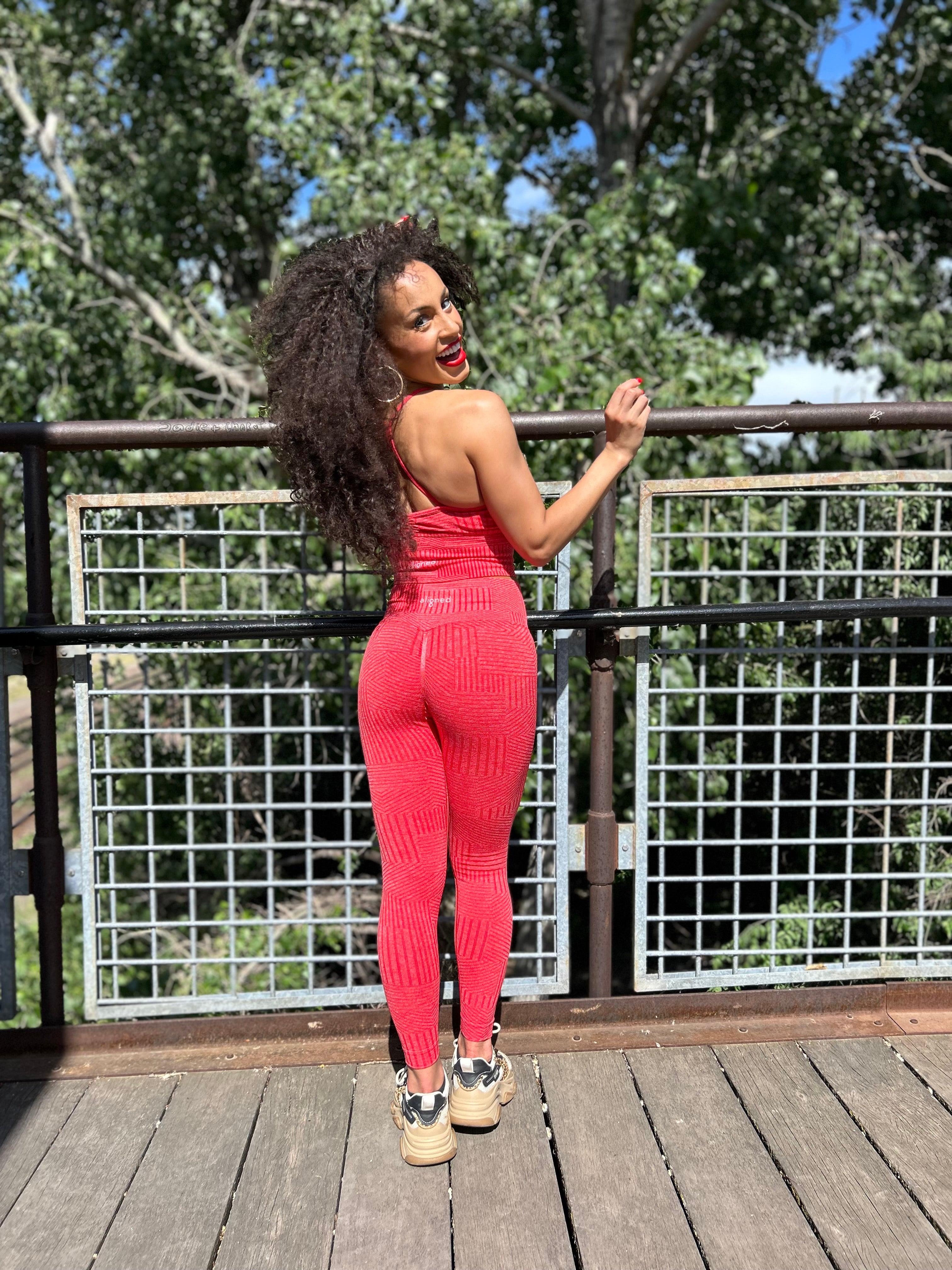 She’s A Ten Leggings